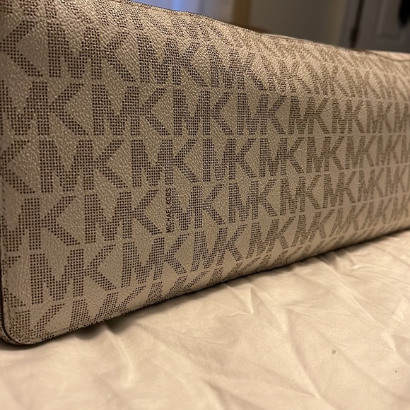 Michael Kors Tote - Picture 6 of 9